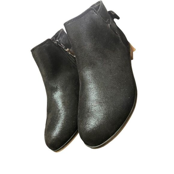 Cat & Jack Black‎ Suede Ankle Boots Child Size 2 NWOT - Picture 6 of 7